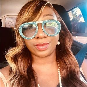 Meet your Posher, Devon